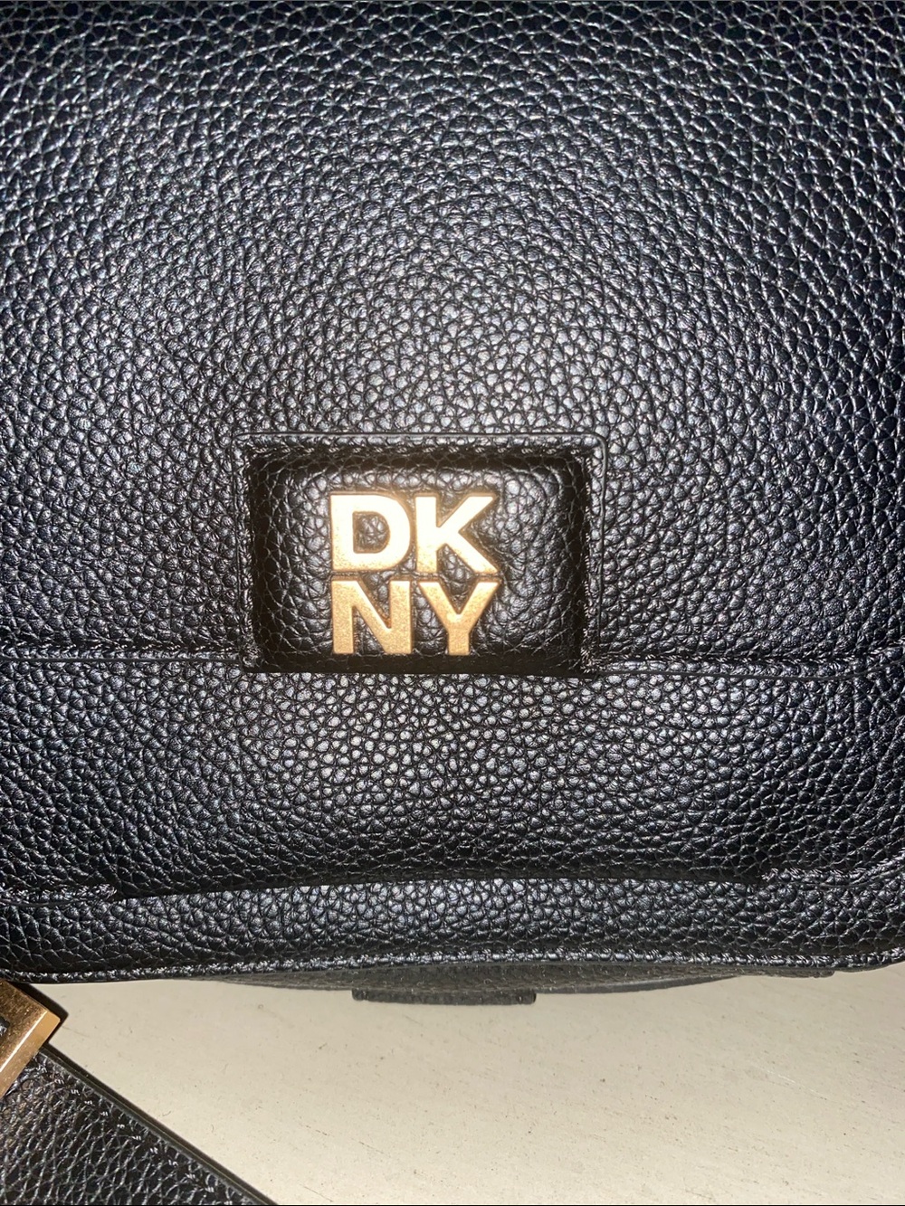 Like New DKNY crossbody, adjustable strap, black, logo interior